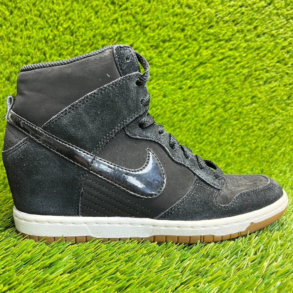 Nike Dunk Sky Hi Essential Womens Size 7.5 Black Athletic Leather Shoes Sneakers